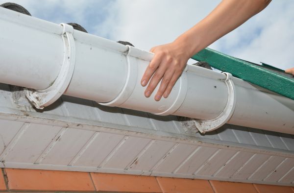 Gutter Reattachment in Dawsonville