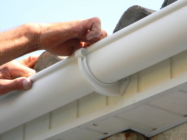 Plastic Gutter Repair in Dawsonville